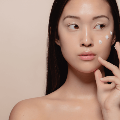 woman using best korean moisturizer for dry skin